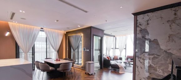 2 bedrooms Apartment in District 1, Vietnam No. 18351 2