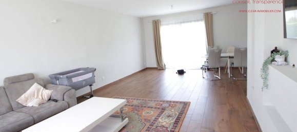 3 bedrooms House in Conde-Northen, France No. 59832 6