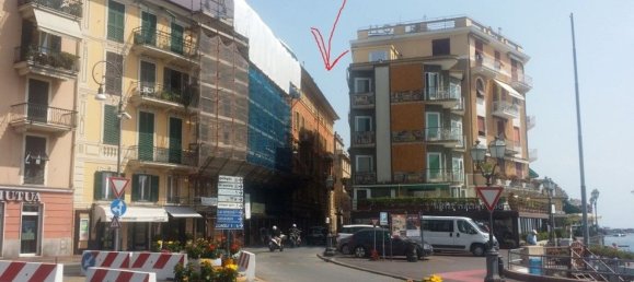 5 rooms Apartment in Rapallo, Italy No. 189167 4