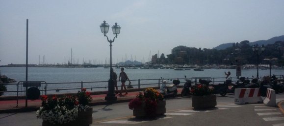 5 rooms Apartment in Rapallo, Italy No. 189167 2