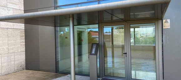 3 bedrooms Apartment in Vila Nova de Gaia, Portugal No. 301800 3