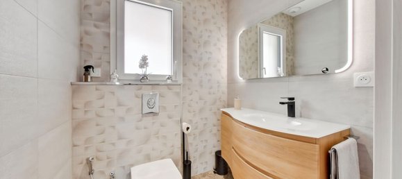 4 bedrooms House in Caen, France No. 360189 12