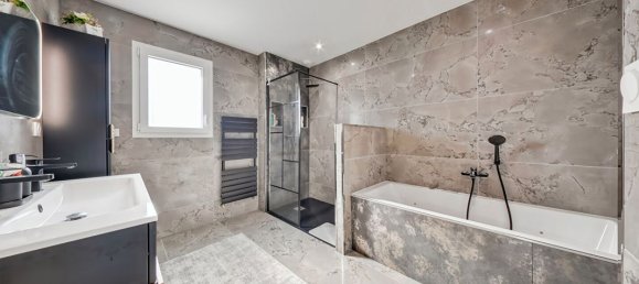 4 bedrooms House in Caen, France No. 360189 17