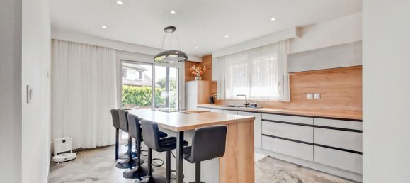 4 bedrooms House in Caen, France No. 360189 6