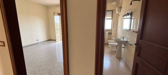 3 bedrooms House in Noicattaro, Italy No. 335691 16