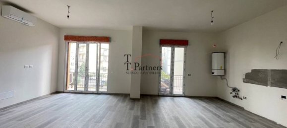 Apartamento T3 em Sesto Fiorentino, Italy N.º 265796 4