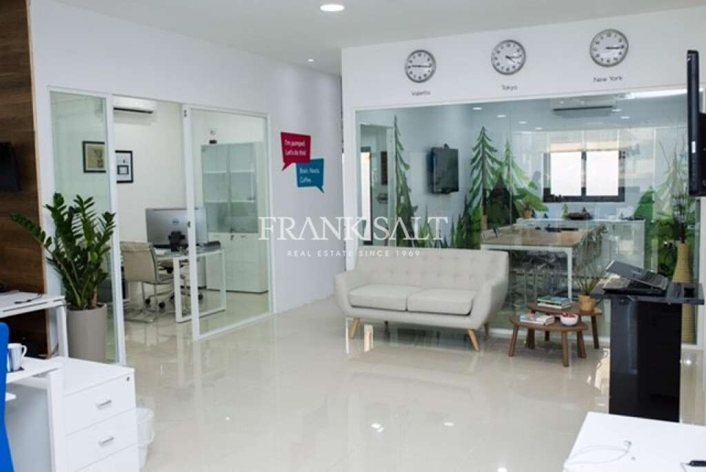 Bureau à Swatar, Malta 190m² No. 13146