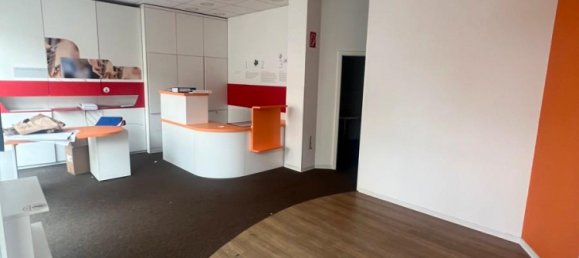 Edifício de 6 divisões em Saarbrucken, Germany N.º 113000 26