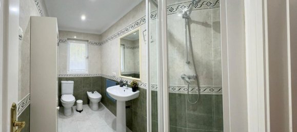 5 bedrooms Villa in Cadiz, Spain No. 145757 13