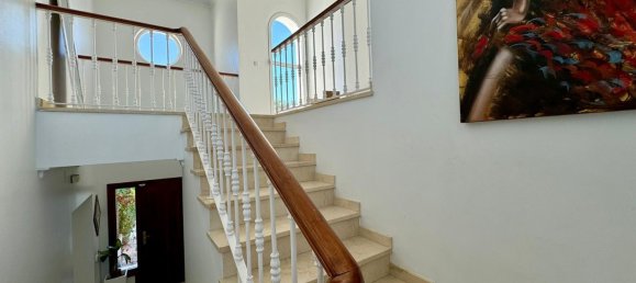 5 bedrooms Villa in Cadiz, Spain No. 145757 3