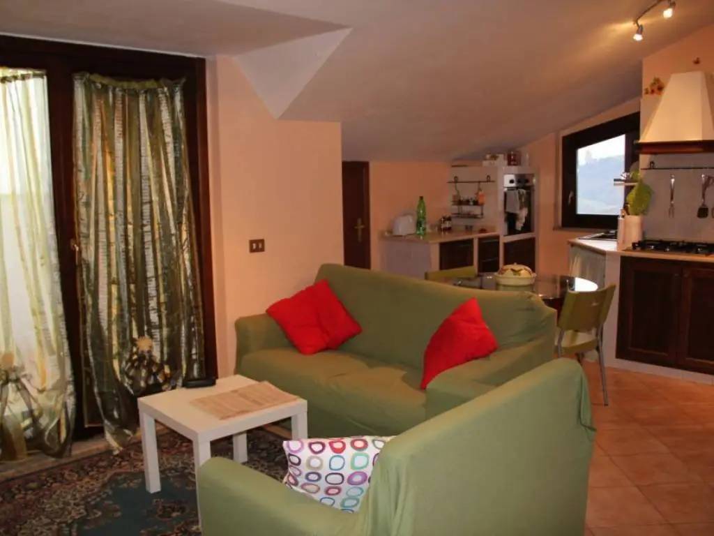 3-salle Appartement à Morlupo, Italy No. 129563