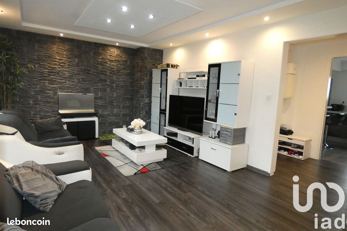 4 rooms Apartment in Saint-Louis, France No. 160557