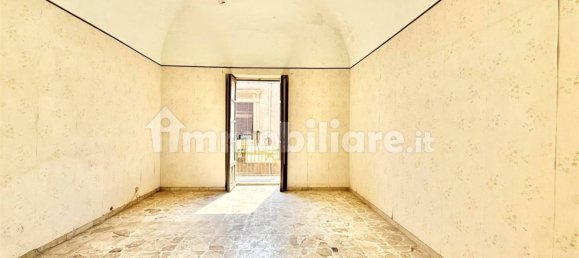 Apartamento de 3 dormitorios en Catania, Italy No. 326509 3