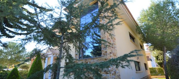 5 bedrooms Villa in Campoamor, Spain No. 1063 2