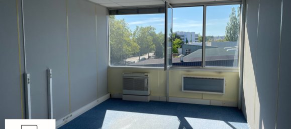 226m² Office in Schiltigheim, France No. 69093 8