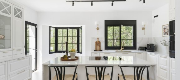 5 bedrooms Villa in Estepona, Spain No. 147364 6