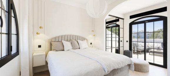 5 bedrooms Villa in Estepona, Spain No. 147364 16