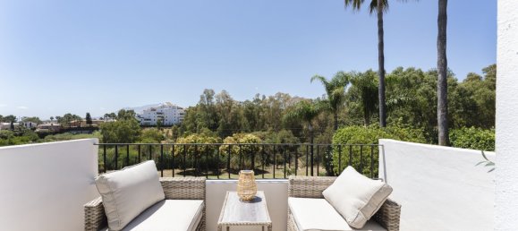 5 bedrooms Villa in Estepona, Spain No. 147364 18
