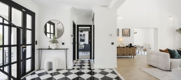 5 bedrooms Villa in Estepona, Spain No. 147364 7