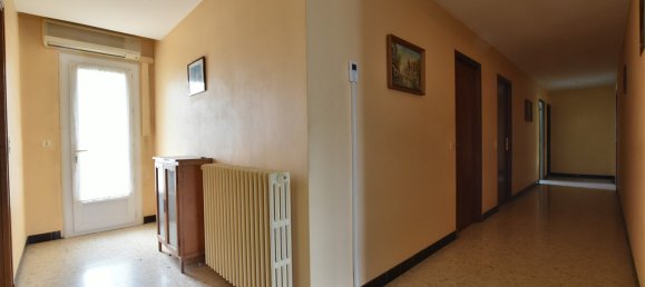 4 bedrooms House in Caveirac, France No. 296656 9