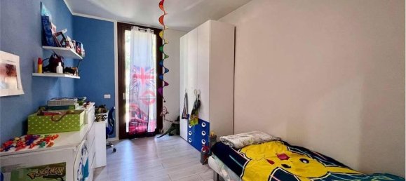 Villa de 5 habitaciónes en Sangiano, Italy No. 41617 22