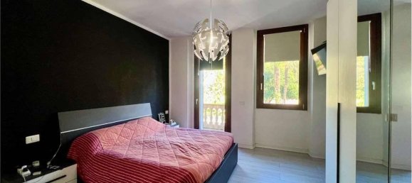 Villa de 5 habitaciónes en Sangiano, Italy No. 41617 8