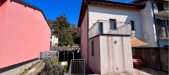Villa de 5 habitaciónes en Sangiano, Italy No. 41617 30