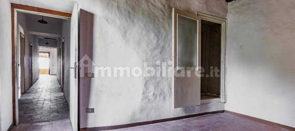 5 rooms House in Certaldo, Italy No. 219025 7