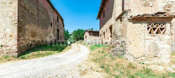 5 rooms House in Certaldo, Italy No. 219025 3