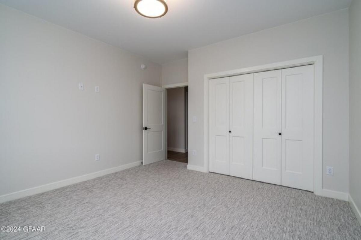 2 bedrooms House in Grand Forks, USA No. 442045