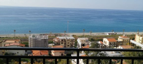 5 bedrooms Apartment in Paola, Italy No. 311615 6