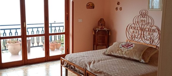 5 bedrooms Apartment in Paola, Italy No. 311615 18