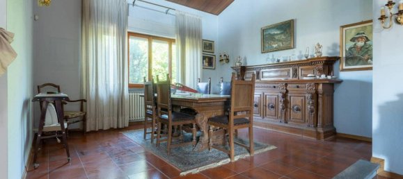 9 rooms Villa in Pisa, Italy No. 155841 2