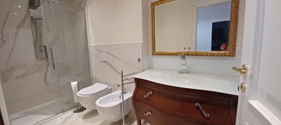 Квартира с 2 комнатами в Римини, Италия № 213202 10