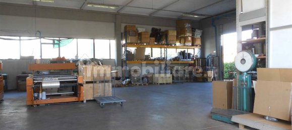 Склад с 1 комнатой в Монтале, Италия № 351274 5