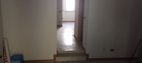2 rooms Apartment in Ancona, Italy No. 114750 4