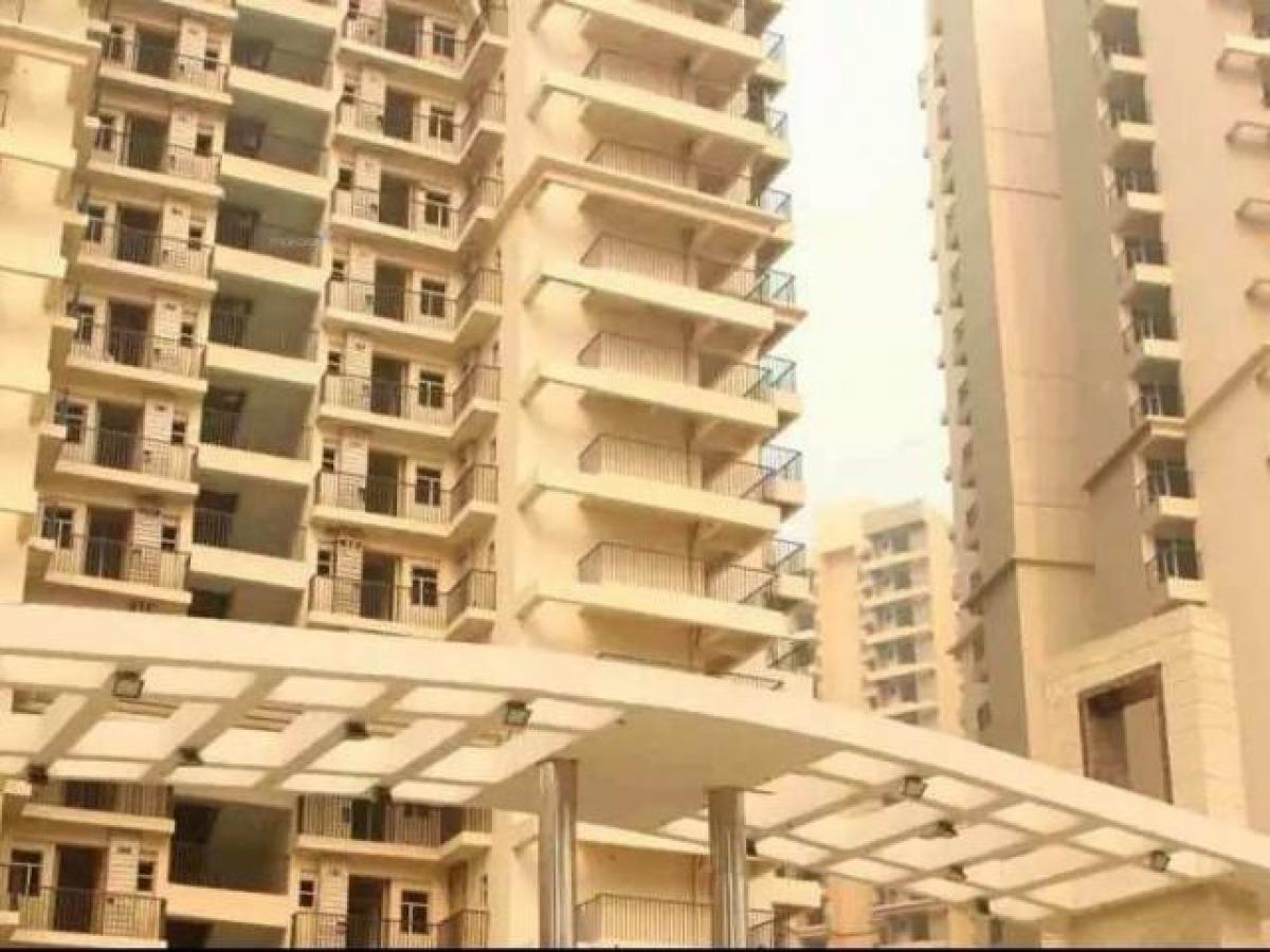 Дом с 2 спальнями в Нойда, Индия № 66632