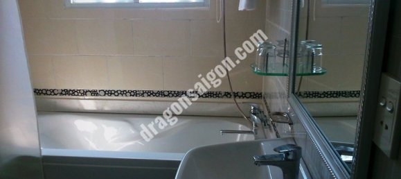 30m² Apartment in District 1, Vietnam No. 10977 3