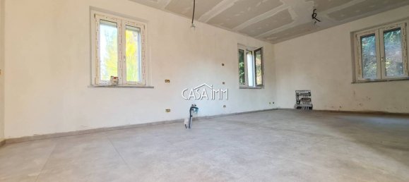 Вилла с 3 спальнями в Анджера, Италия № 12342 9