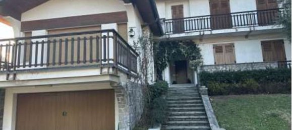 9-Zimmer Villa in Erba, Italy, Nr. 3273 17
