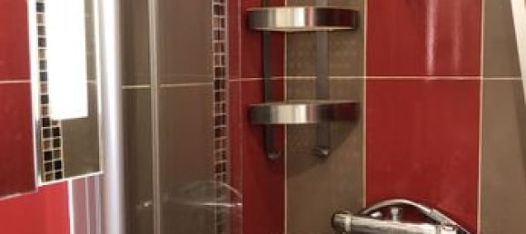 Studio in Paris, France No. 315656 5