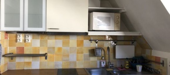 Studio in Paris, France No. 315656 3