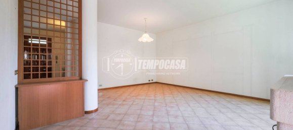 4 bedrooms House in Anzola dell'Emilia, Italy No. 307084 8