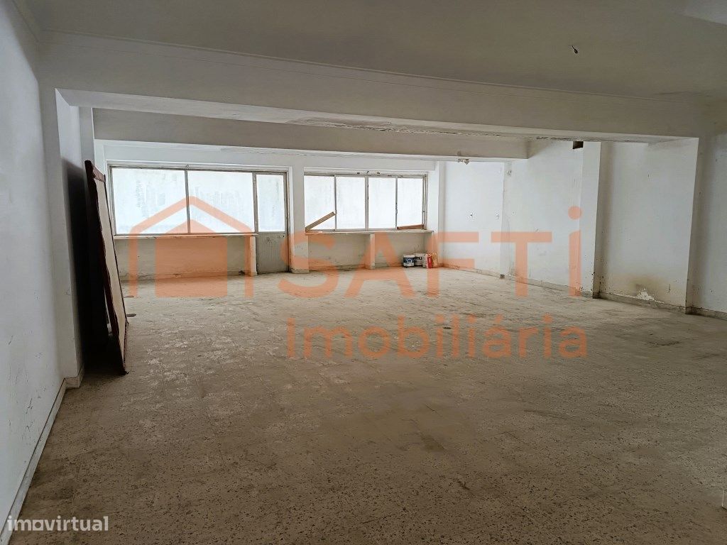 210m² Commercial property in Sintra, Portugal No. 200797