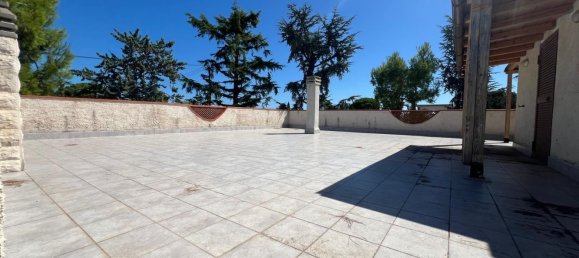 Вилла с 4 спальнями в Трани, Италия № 321162 38