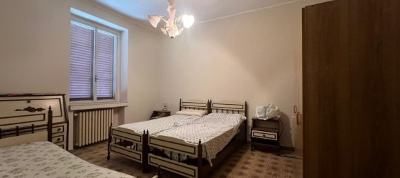 Вилла с 4 спальнями в Трани, Италия № 321162 2