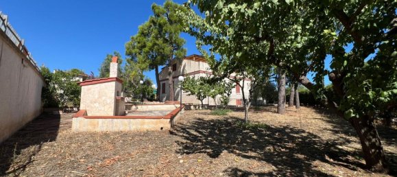 Вилла с 4 спальнями в Трани, Италия № 321162 17