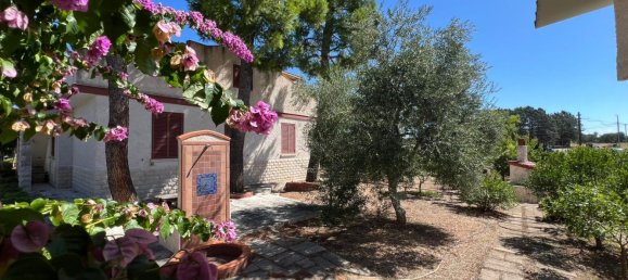 Вилла с 4 спальнями в Трани, Италия № 321162 24