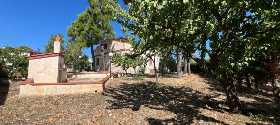 Вилла с 4 спальнями в Трани, Италия № 321162 19