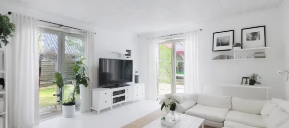 Casa de 5 habitaciónes en Friesland, Germany No. 354545 13